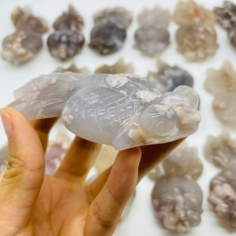 16 Pieces Sakura Flower Agate Beautiful Goldfish Carving - Image 10