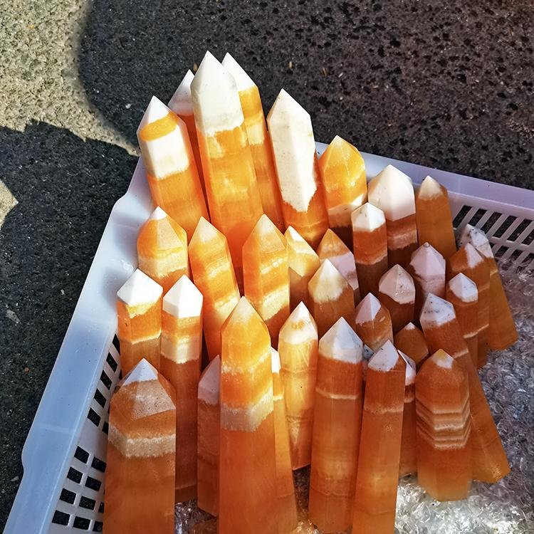 Yellow Calcite Tower Point 2-3.5in Crystal Wholesale - Image 3