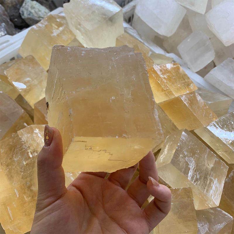 Raw Yellow Honey And White Calcite Wholesale - Image 4